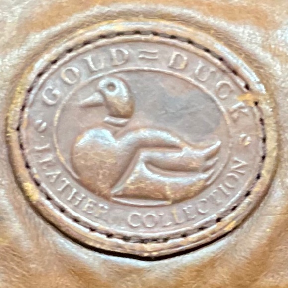 Golden Duck leather backpack/shoulder bag.   5-H7Ca - Picture 2 of 10